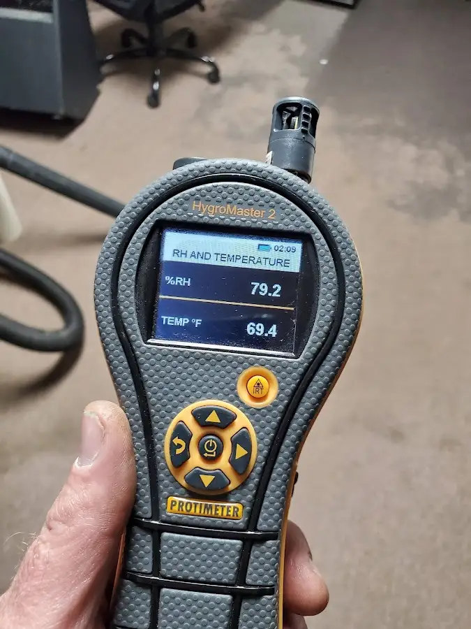 Moisture meter humidity assessment for Mold Remediation & Removal in Waukegan
